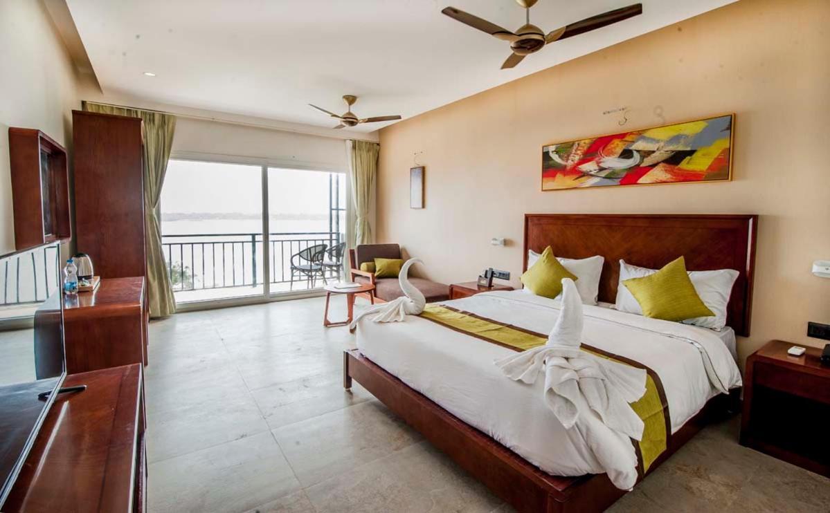 Hotel Sonar Bangla Taki Hasnabad Экстерьер фото